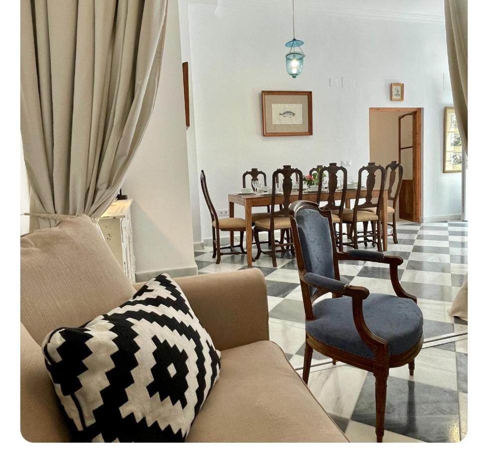 Gatu Premium Apartamento Palacio Oneto Con Jardin Privado " Preferente Mayores De 25 Anos Y Familias " El Puerto de Santa María Exterior foto